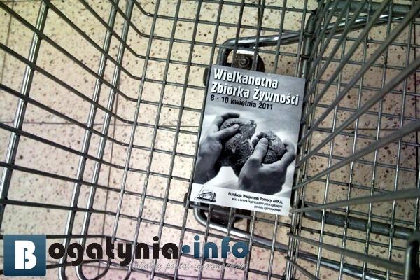 W bogatyńskich marketach możemy w ten weekend spotkać wolontariuszy zbierających żywność, fot. bogatynia.info.pl W bogatyńskich marketach możemy w ten weekend spotkać wolontariuszy zbierających żywność, bogatynia.info.pl