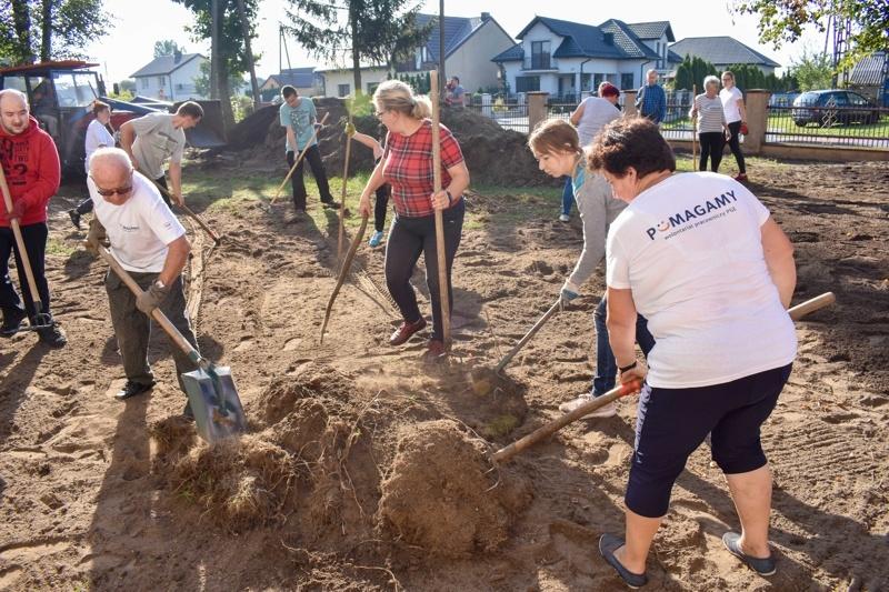 Bełchatów Karol Mateusiak Oaza zieleni miejsce spokoju harmonii i wyciszenia